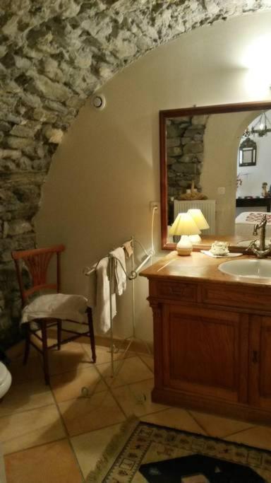 Bed and Breakfast Domaine De Lara Barcelonnette Exterior foto