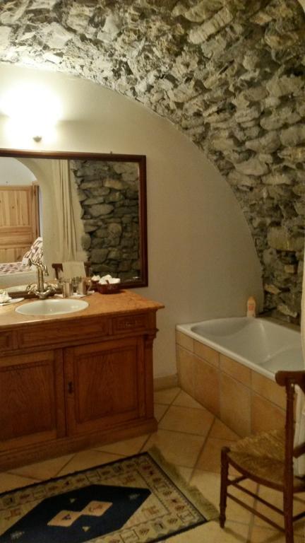 Bed and Breakfast Domaine De Lara Barcelonnette Habitación foto