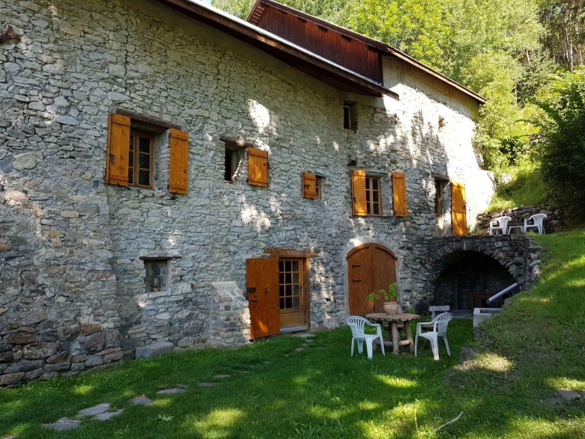 Bed and Breakfast Domaine De Lara Barcelonnette Exterior foto